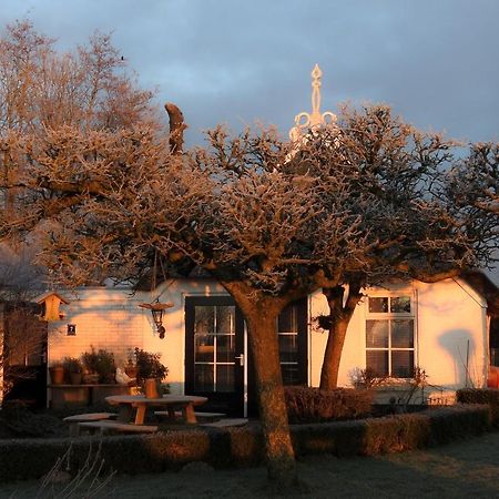 The Wee White Hoose Acomodação com café da manhã Oosternijkerk Exterior foto